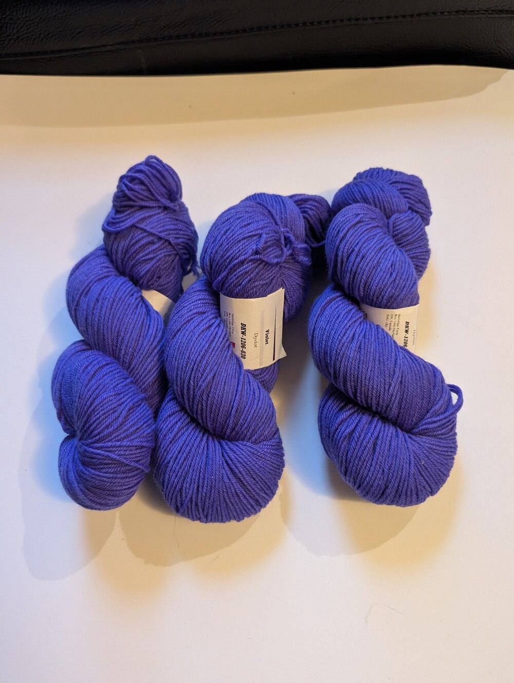 Shelridge Farm Violet Wool Yarn 3 X 100gr BNWT